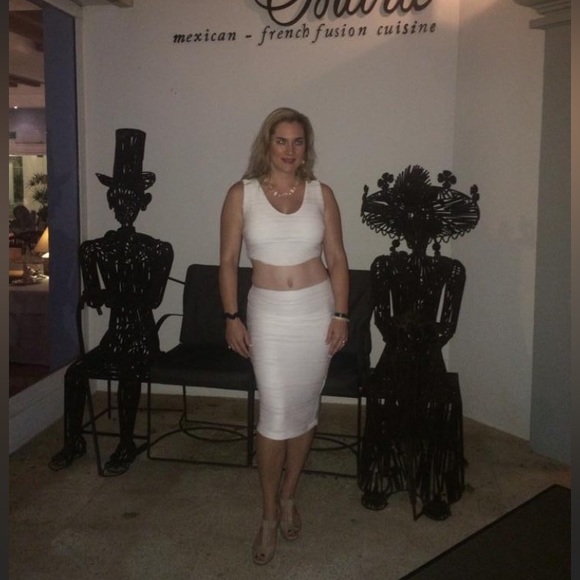 Meet your Posh Ambassador! Christie - Picture 5 of 9